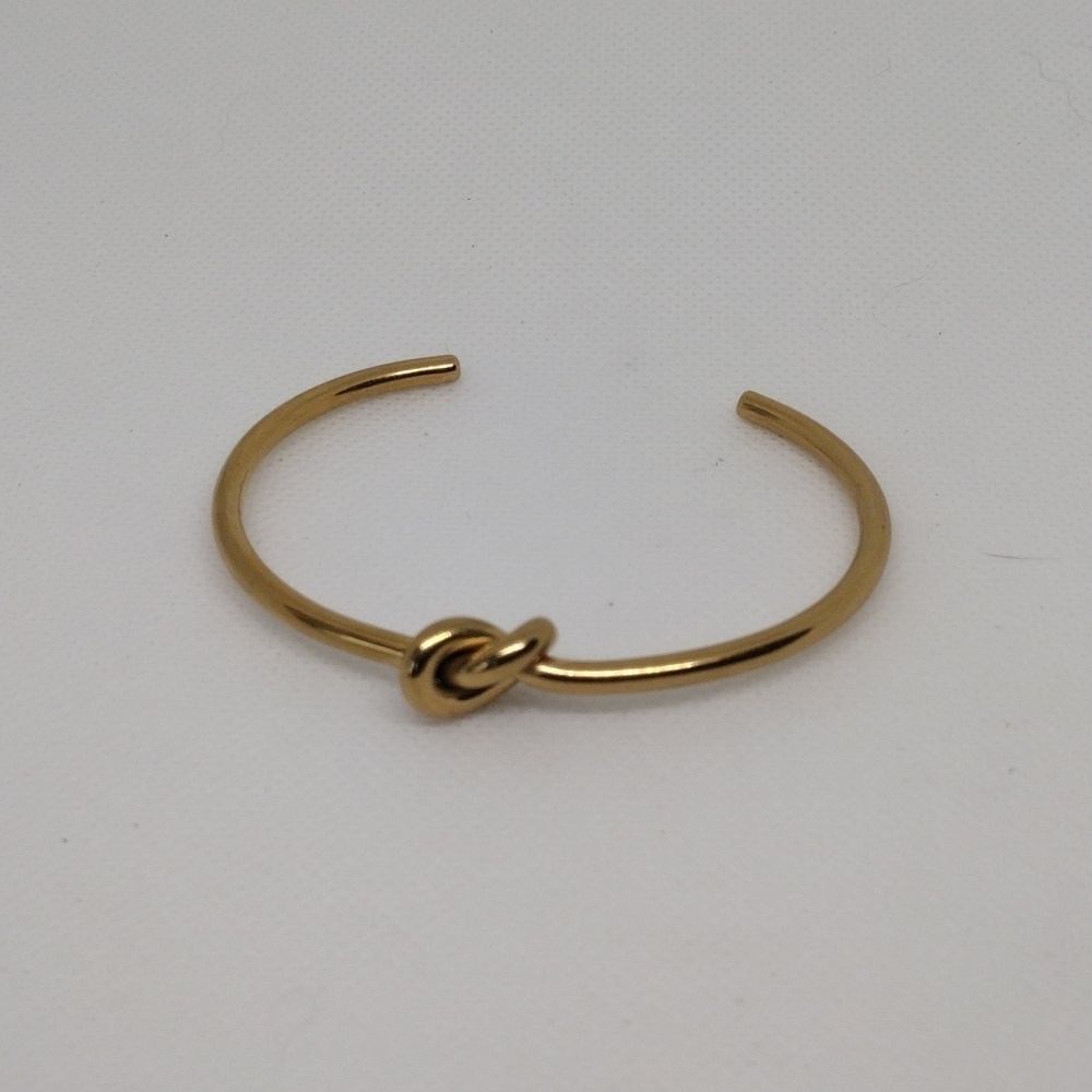 Altitude Boutique 18K Gold Plated Infinity Knot Bracelet - Picture 3 of 4